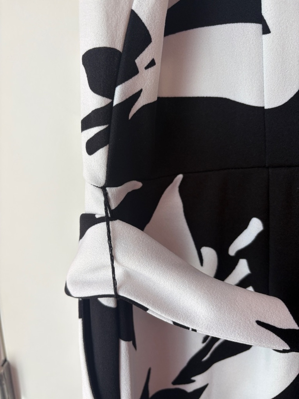 Liz Claiborne Black and White Floral Tie-Waist Jumpsuit - Picture 9 of 12